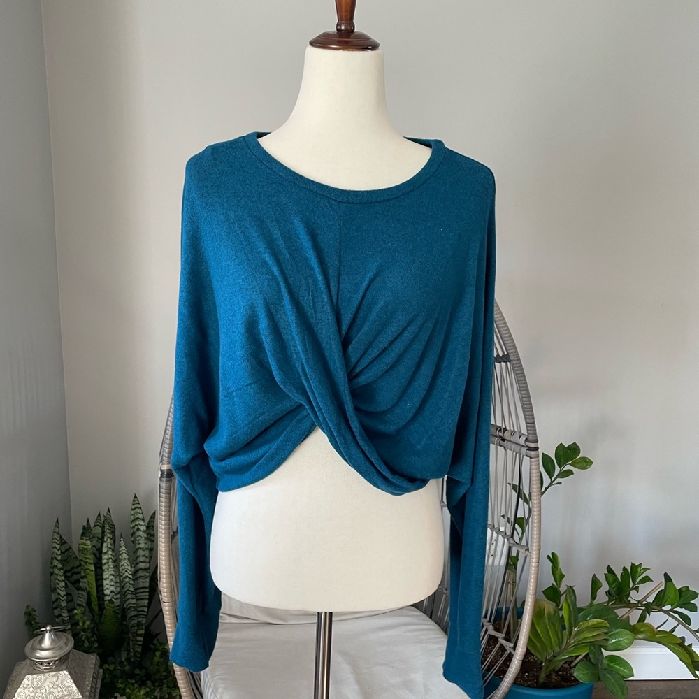 Crop sweater